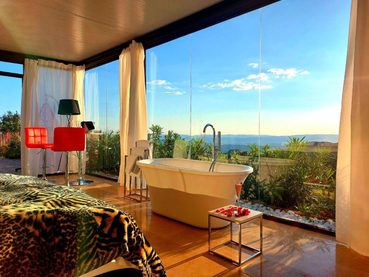 Ddg Retreat Hotel Casares Eksteriør billede