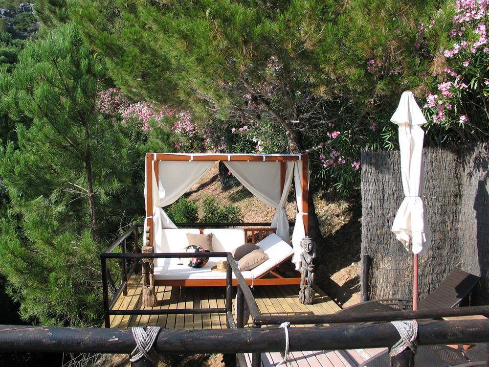 Ddg Retreat Hotel Casares Eksteriør billede
