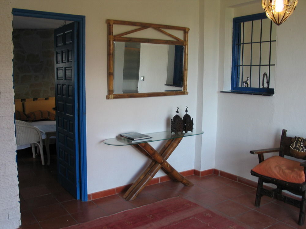 Ddg Retreat Hotel Casares Eksteriør billede