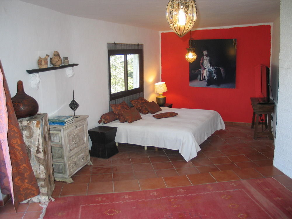 Ddg Retreat Hotel Casares Eksteriør billede